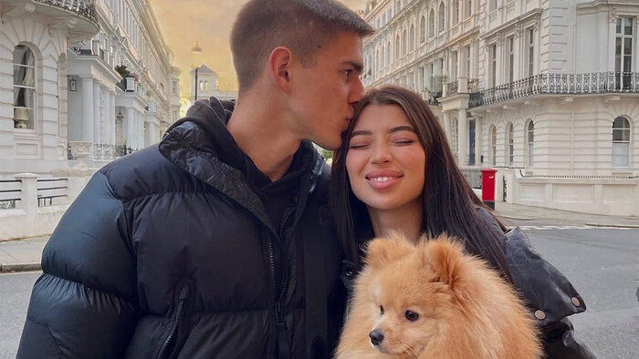 ФОТО. Девушка Ярмолюка рассказала, как узнает своего возлюбленного на поле