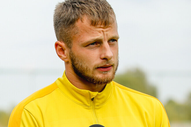 Капитан Левого Берега вернулся к тренировкам