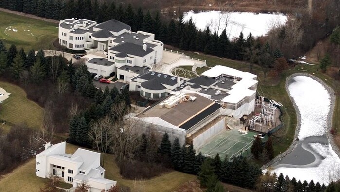 Купили за великі гроші. Джордан не міг продати маєток протягом 12 років