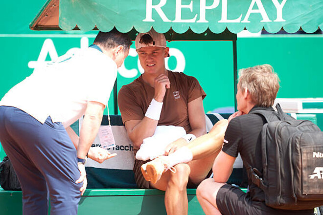 Десятий сіяний Мастерса в Монте-Карло знявся по ходу матчу через хворобу