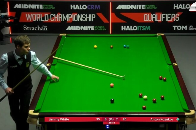 Кваліфікація ЧС. Легенда снукера у 62 роки зробив камбек проти українця