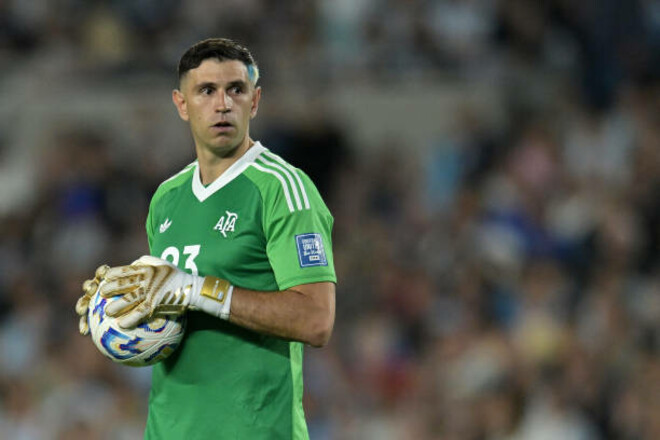 Игрок Астон Виллы решил спровоцировать ПСЖ накануне матча Лиги чемпионов