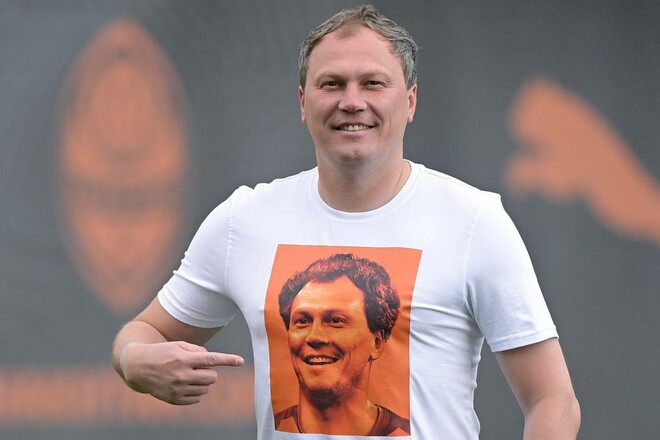 «Я Кучерявий». Шахтар розпочав продаж футболок із зображенням Пятова