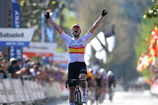 Itzulia Basque Country. Аранбуру здобув першу перемогу в сезоні