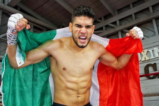 Обладатель двух титулов готов подняться в хевивейт ради боя с Усиком