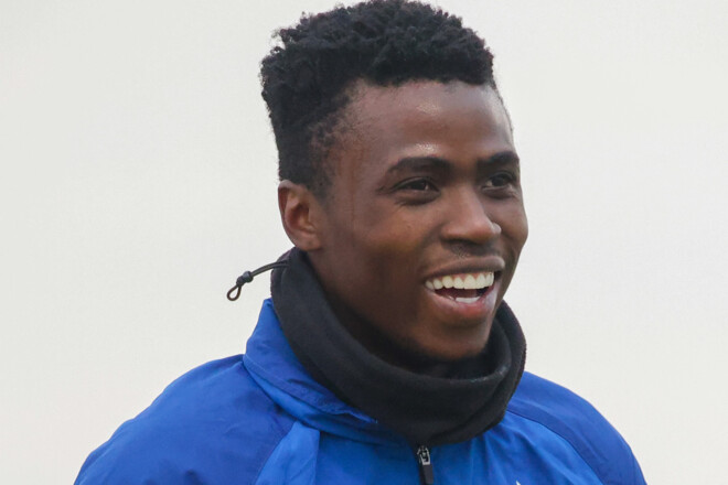 Звездный новичок ЛНЗ вернулся к тренировкам. Сообщалось, что он не нужен