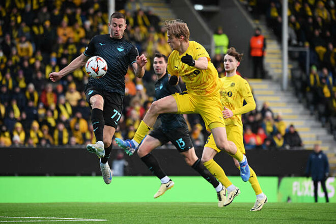 Несподівана поразка Лаціо. Буде-Глімт зробив заявку на вихід до півфіналу