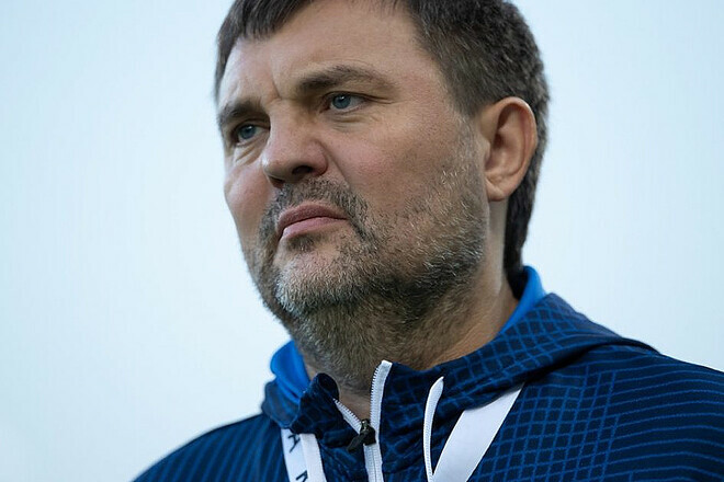 Евгений КРАСНИКОВ: «Металлист не ставит задачу любой ценой выйти в УПЛ»