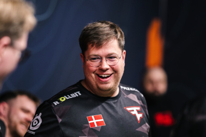 FaZe всухую уничтожили 3DMAX на первой карте четвертьфинала PGL Bucharest