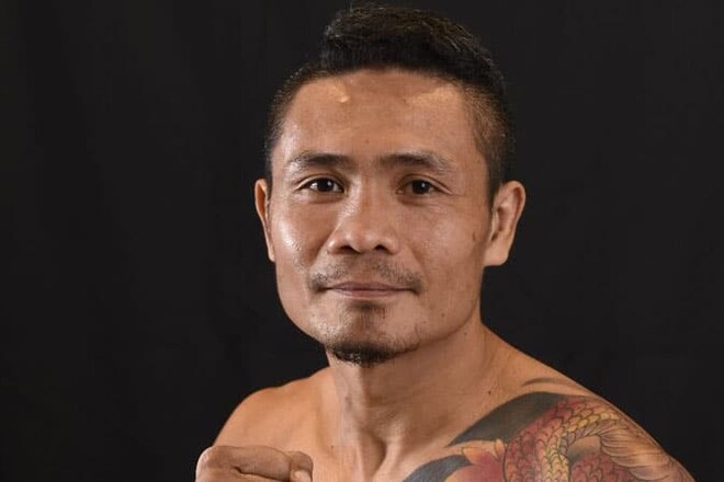 Чемпіон світу у чотирьох дивізіонах повернувся на ринг через три роки