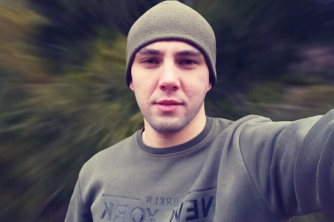 Схилимо голови. Чемпіон світу з кікбоксингу, який загинув під Гуляйполем