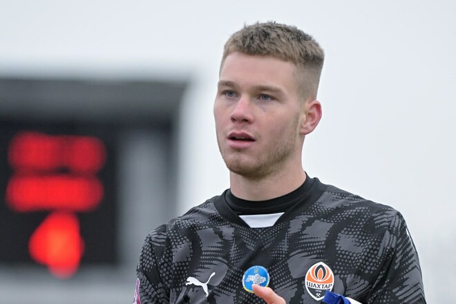 ФОТО. За Шахтер дебютировал молодой голкипер Кирилл Фесюн