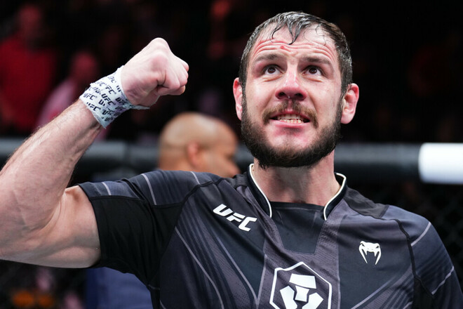 Боец UFC Крылов объяснил, почему променял украинский паспорт на российский