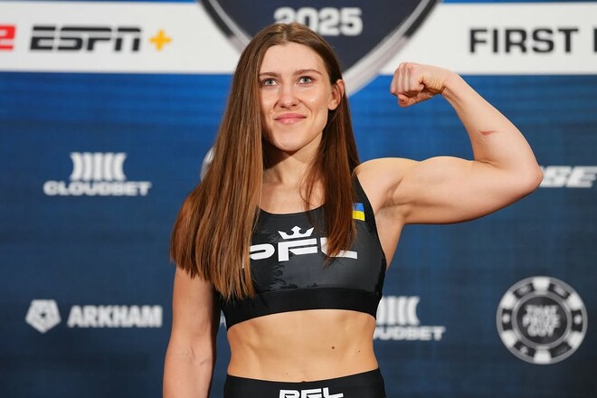 Украинка Шакалова задушила Веласкес и вышла в полуфинал PFL