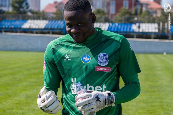 ВИДЕО. Вратарь Черноморца забил невероятный гол в свои ворота