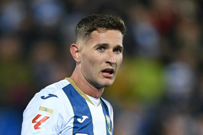 ВІДЕО. Автогол допоміг. Барселона змогла вийти вперед у матчі з Леганесом