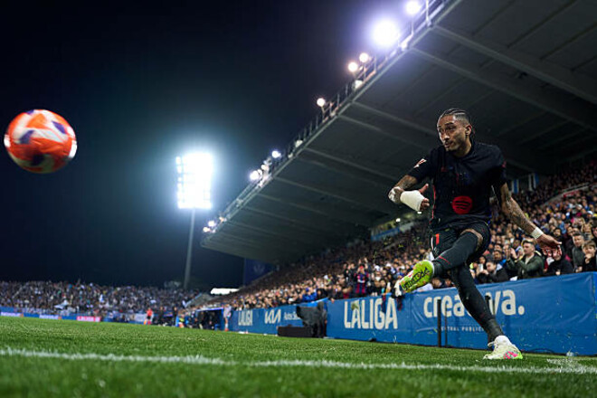 ВИДЕО. Как Рафинья спас Барселону от пропущенного гола