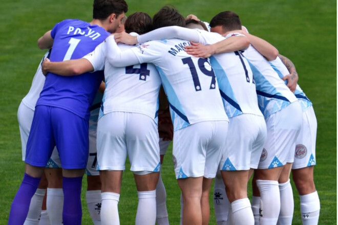 Минай сенсационно уступил на выезде Кременю