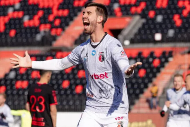 ВИДЕО. Автогол Харатина. Заря отыграла один гол в поединке с Вересом