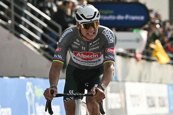 Paris-Roubaix. Ван дер Пул в третий раз подряд выиграл в «северном аду»
