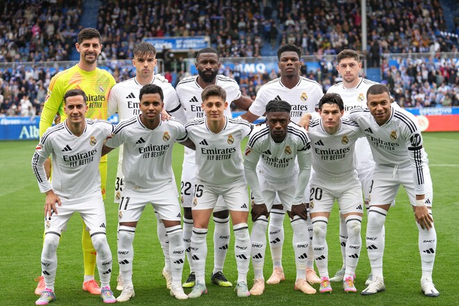 Лунин вне заявки. Назван стартовый состав Реала на матч против Алавеса