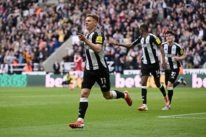 Сороки заклевали Дьяволов. Ньюкасл разгромил МЮ и вошел в топ-4 АПЛ