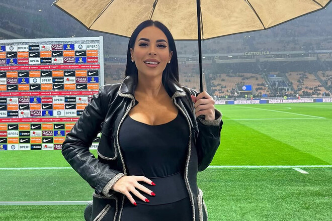 ФОТО. Сексапильная итальянская журналистка впечатлила новыми кадрами