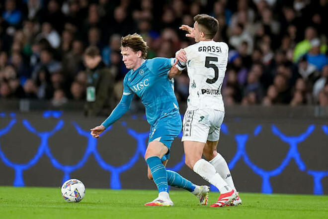 Наполи – Эмполи – 3:0. Борьба за титул продолжается. Видео голов и обзор