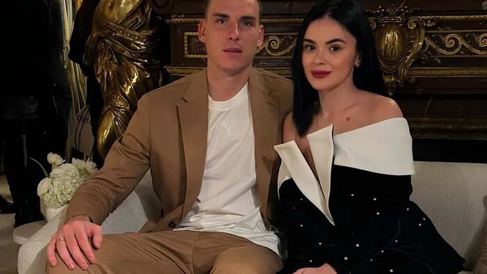 ФОТО. Колекція форм Андрія Луніна вражає. Дружина похвалилася