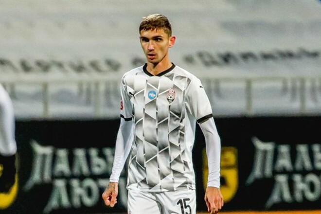 ОФІЦІЙНО. Зоря продовжила співпрацю з 25-річним півзахисником