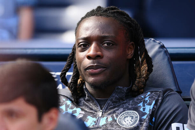 ВИДЕО. Футболиста Ман Сити затроллили близкие. Смеялись с его дриблинга