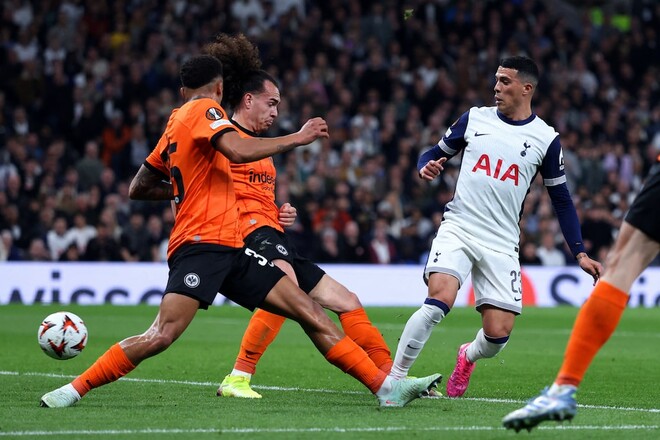 Айнтрахт – Тоттенгем. Дивитися онлайн. LIVE трансляція