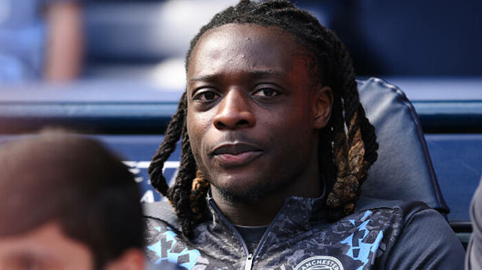 ВИДЕО. Футболиста Ман Сити затроллили близкие. Смеялись с его дриблинга