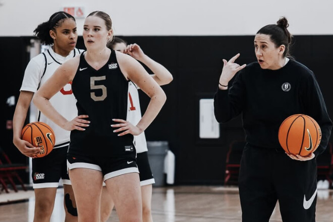 Гратиме у NCAA. Українка потрапила до сотні найкращих гравчинь-школярок США