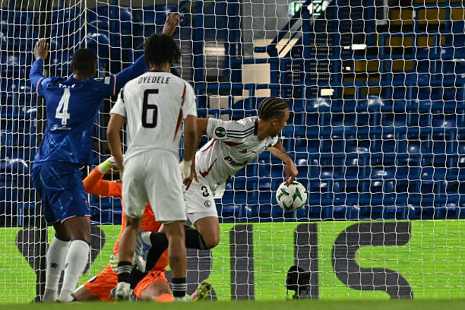 ВІДЕО. Легія знову попереду. Як голом у ворота Челсі відзначився Капуаді