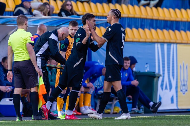 Борьба за УПЛ. Домашние поражения Металлиста и Агробизнеса