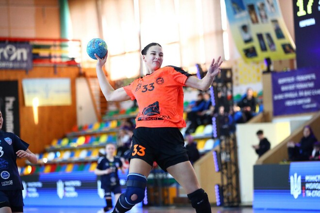 Суперлига. Карпаты уверенно обыграли Реал, победы Спартака и Галичанки