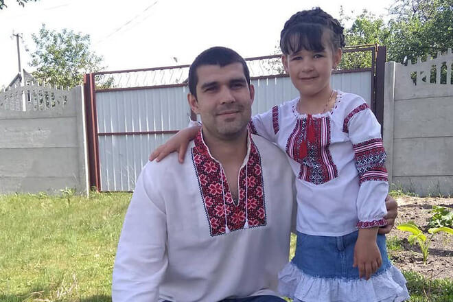 Склоним головы. Родился в россии, фанател за Зарю, погиб за Украину