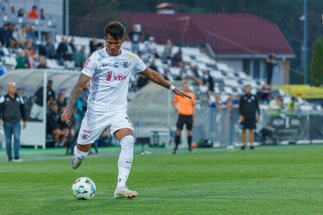 ВИДЕО. Это точка. Боливар забил в ворота Шахтера