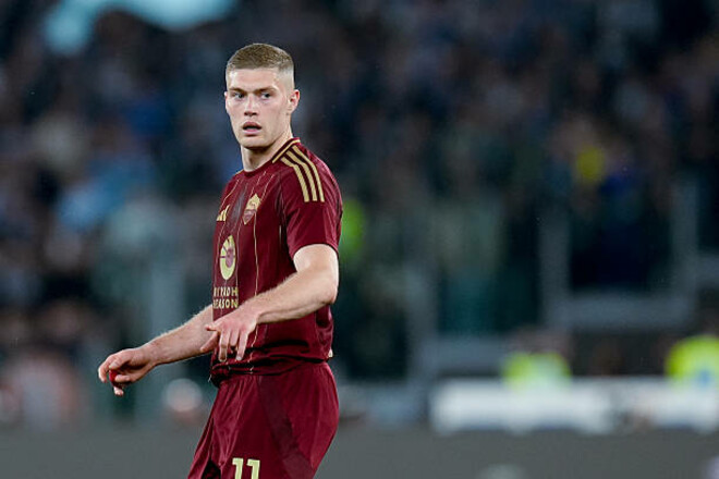 Стало известно, сыграет ли Довбик за Рому в матче против Вероны