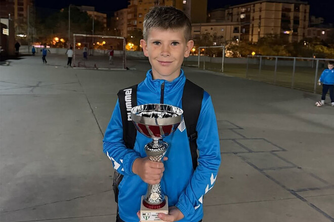 ВИДЕО. Сын Реброва забил шедевр. Топ-талант очень много забивает