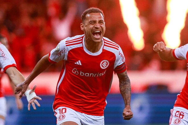 ВИДЕО. Вторая молодость. Экс-игрок  Шахтера снова забил за Интернасьональ