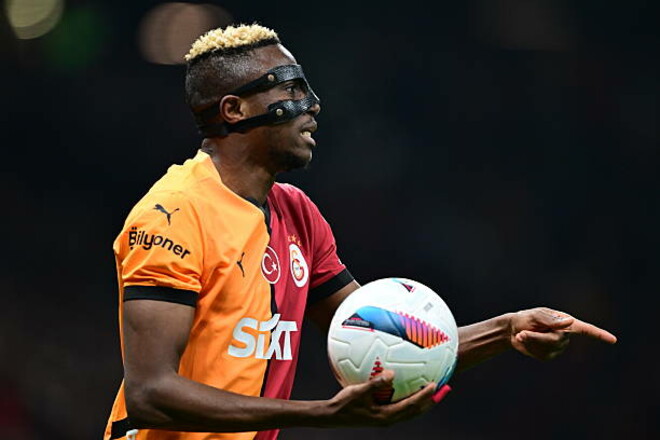 МЮ планирует подписать опального форварда Наполи. Он феерит в Турции