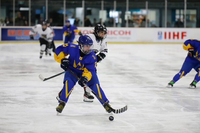 Женская сборная Украины завершила ЧМ победой с 10 шайбами