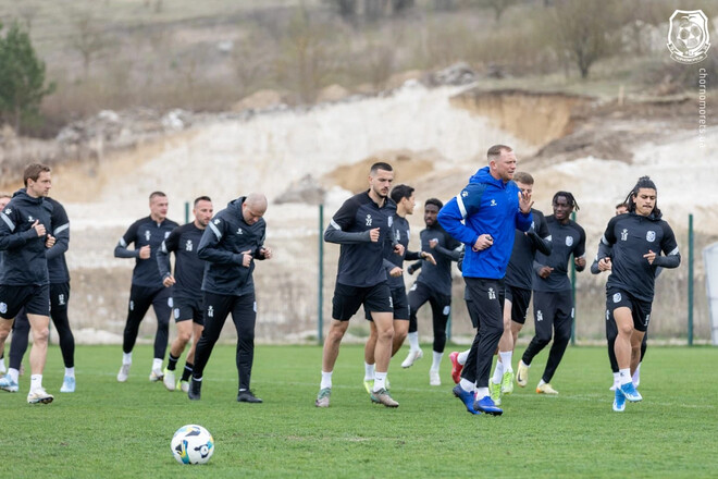 Сыграет ли Ракицкий? Названы стартовые составы на матч Вереса и Черноморца