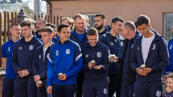 ФОТО. Як клуби УПЛ вітали з Великоднем. Огляд