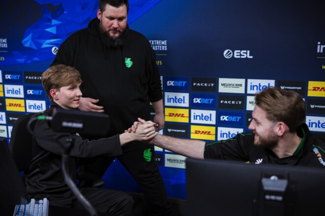 Falcons с m0NESY в составе уверенно обыграли SAW