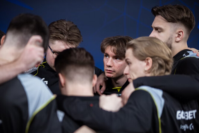 NAVI – Falcons. Прогноз и анонс матча группового этапа IEM Melbourne