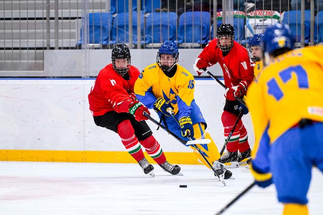 ЧС з хокею U-18. Україна втратила лідерство. Таблиця групи