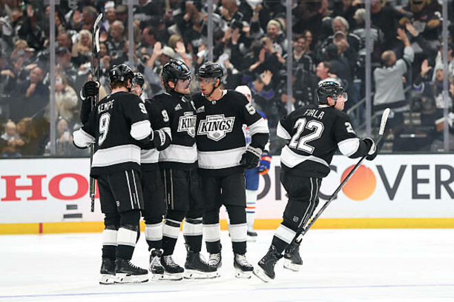 Плей-оф НХЛ. Овертайми для Вашингтона і Далласа, драма ЛА і Едмонтона